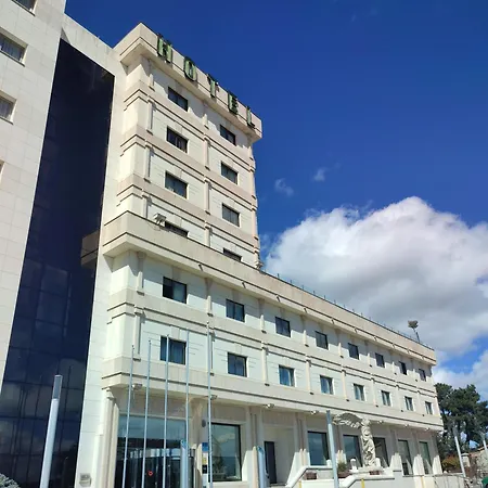 Sercotel Cuatro Postes Szálloda