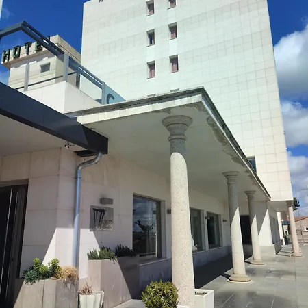 Szálloda Sercotel Cuatro Postes 4*