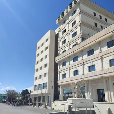 Sercotel Cuatro Postes Szálloda Ávila