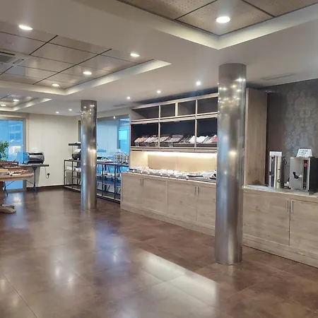 Sercotel Cuatro Postes Szálloda Ávila