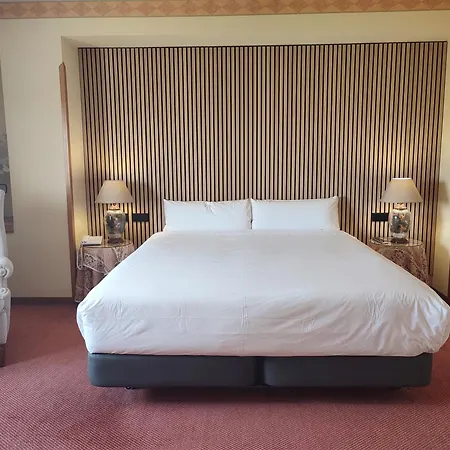 Szálloda Sercotel Cuatro Postes 4*