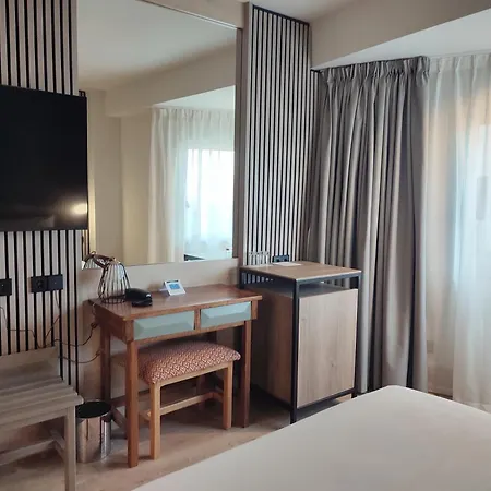 Sercotel Cuatro Postes Hotell