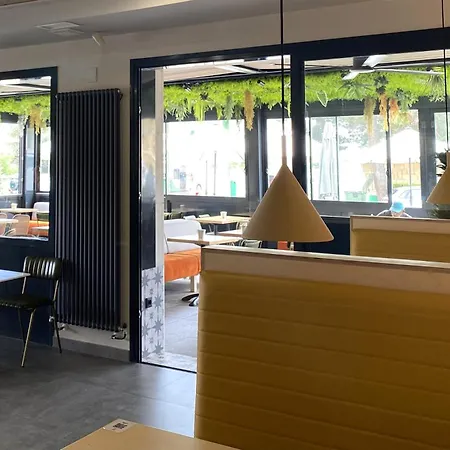 Sercotel Cuatro Postes Hotel 4*