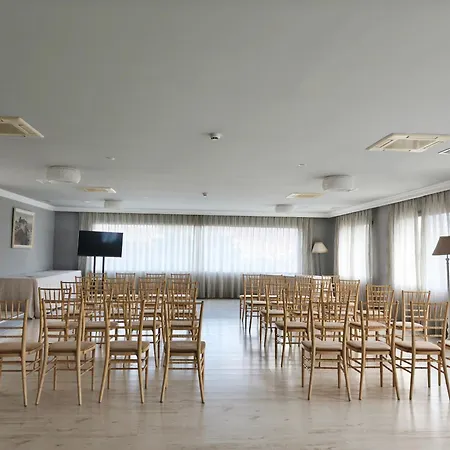 Szálloda Sercotel Cuatro Postes Ávila