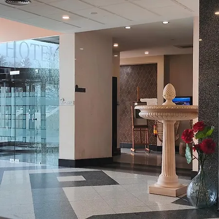 Sercotel Cuatro Postes Hotel 4*