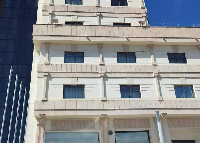 Отель Sercotel Cuatro Postes