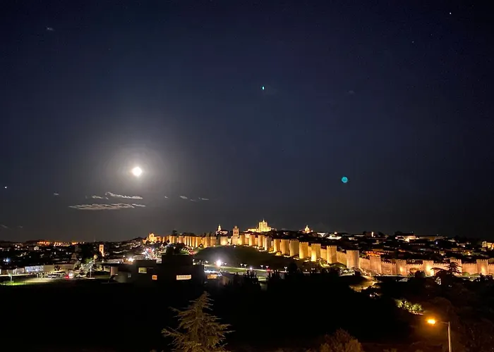 Отель Sercotel Cuatro Postes Авила