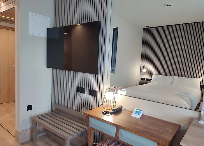 Sercotel Cuatro Postes Отель 4*