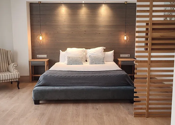 Sercotel Cuatro Postes Hotel 4*